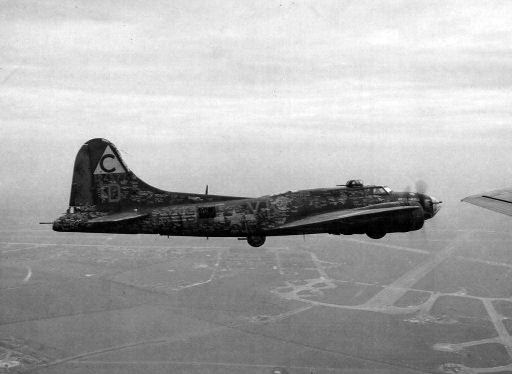 B-17 41-24577 Hell's Angels