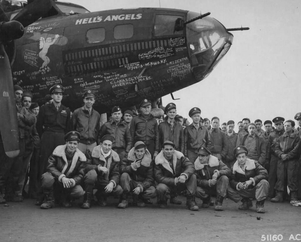 41-24577 / Hell's Angels | B-17 Bomber Flying Fortress – The Queen Of The  Skies