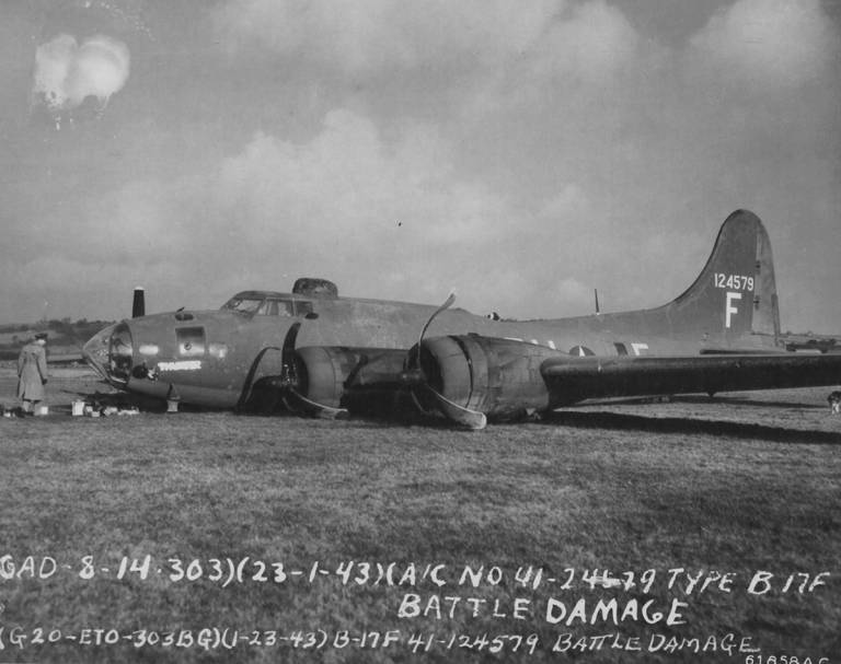 41-24579 / Thumper | B-17 Bomber Flying Fortress – The Queen Of The Skies