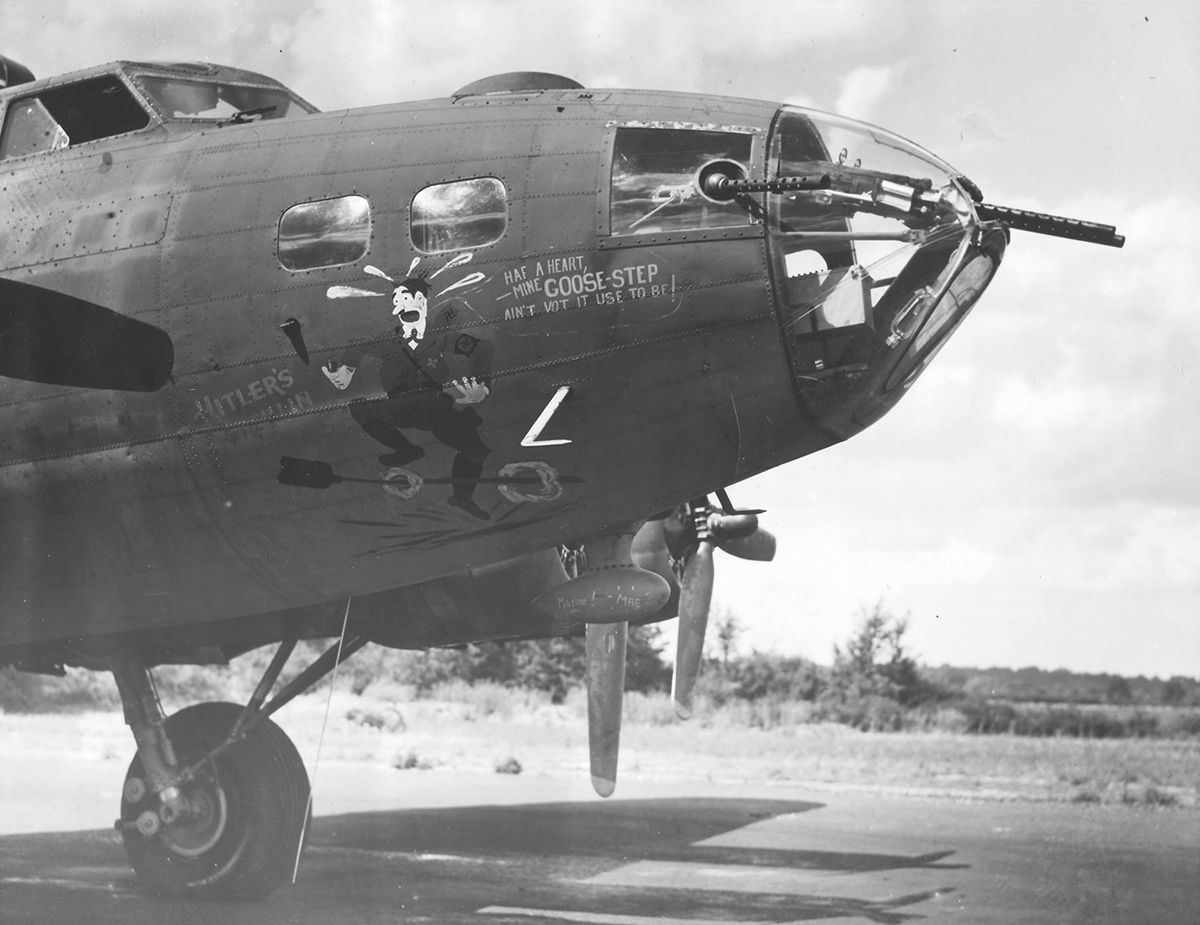 B-17 #42-3043 / Hitler’s Gremlin