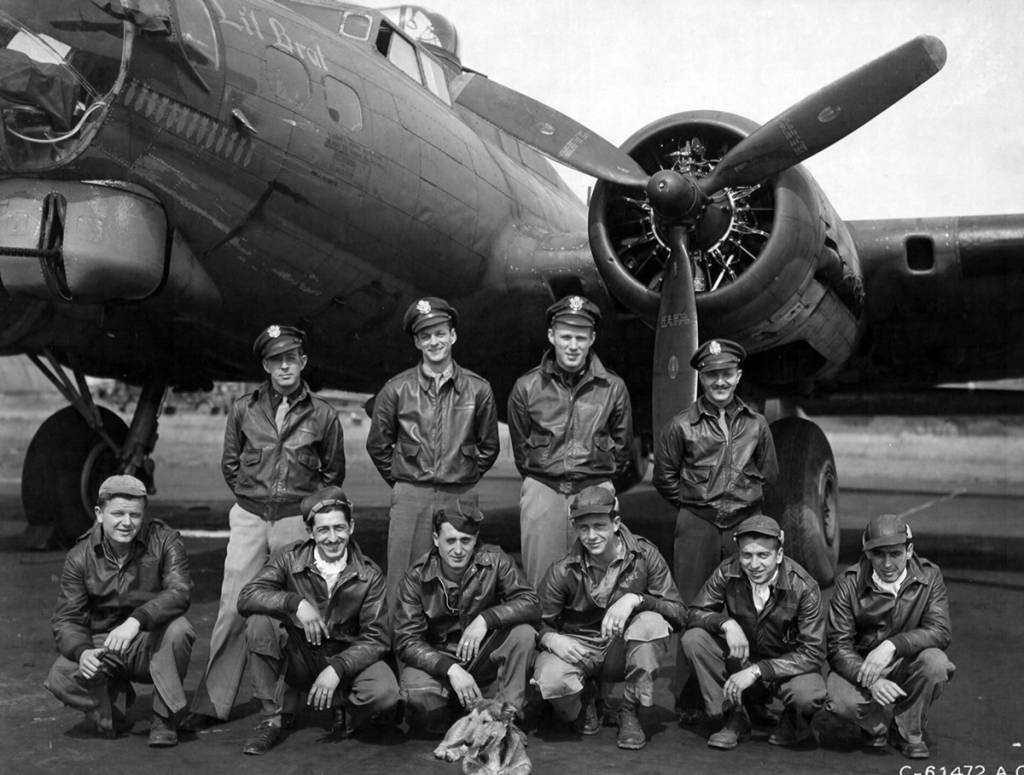 42-31921 / Lil’ Brat | B-17 Bomber Flying Fortress – The Queen Of The Skies