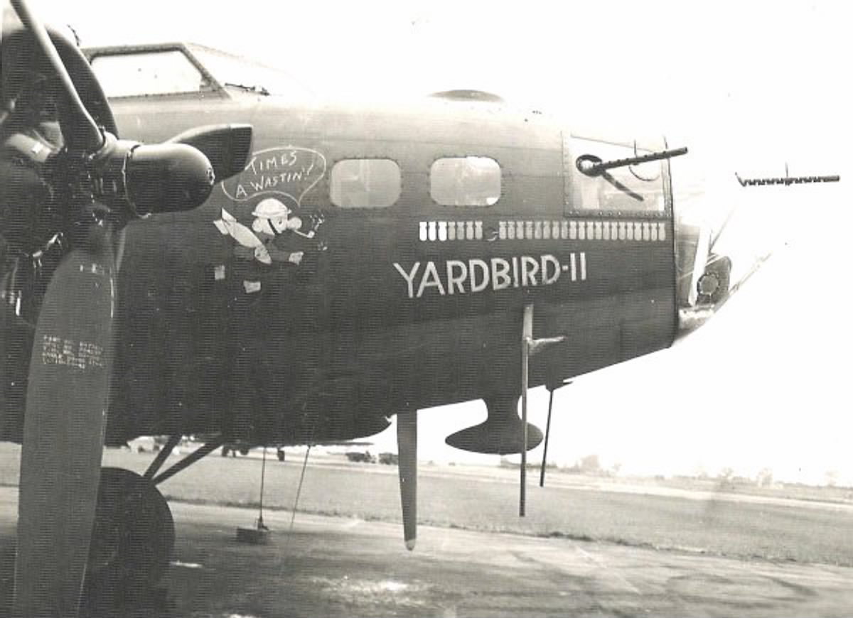 B-17 #42-5260 / Yardbird II