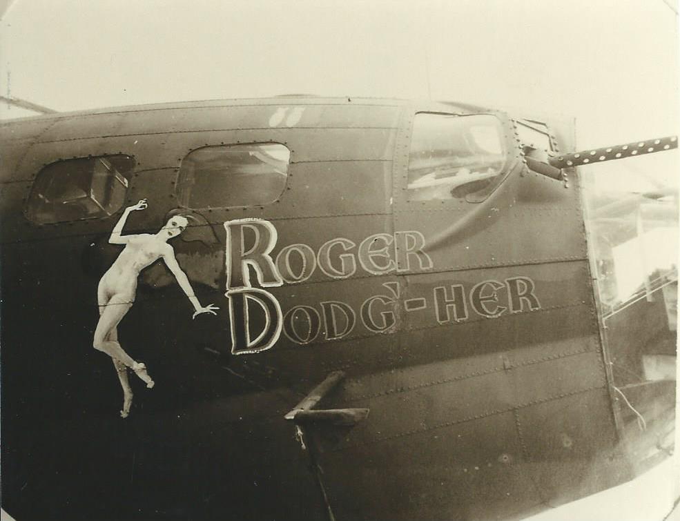 B-17 #42-30425 / Roger Dodg’-Her