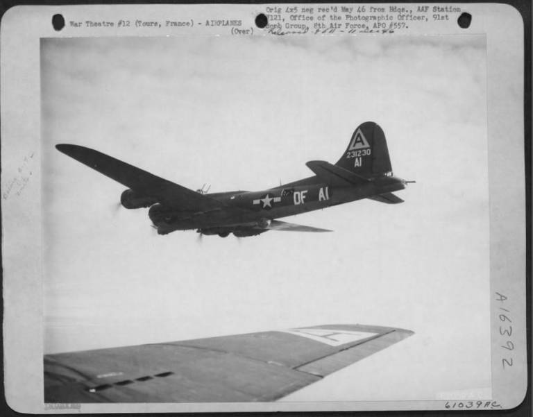 B-17 #42-31230 Photo | B-17 Bomber Flying Fortress – The Queen Of The Skies