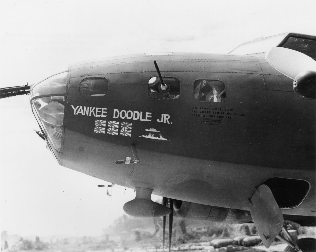 B-17 #41-9227 / Yankee Doodle Jr.