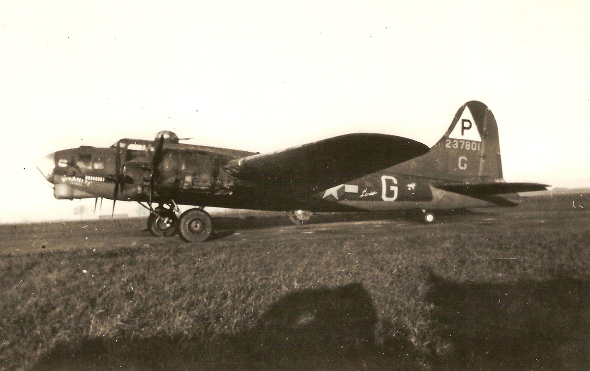 B-17 #42-37801 / The Duchess aka Dynamite Express