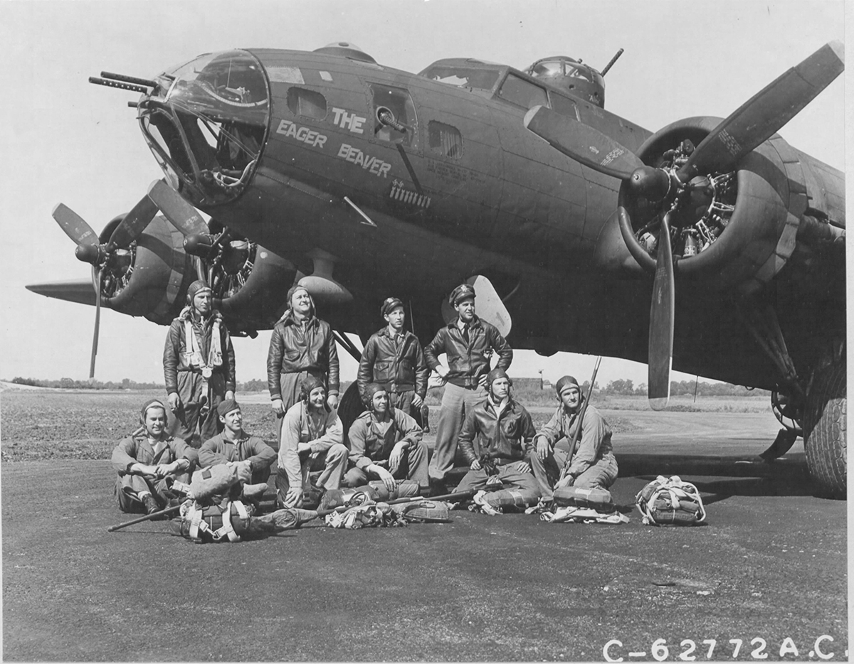 B-17 #42-29816 / The Eager Beaver