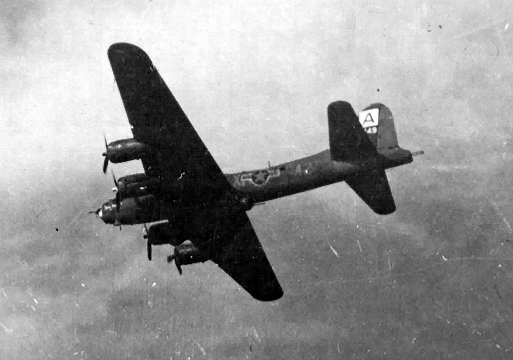 B-17 #42-30149 Photo | B-17 Bomber Flying Fortress – The Queen Of The Skies