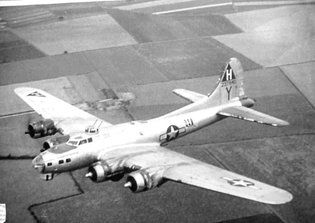 B-17 #42-37840 / Combined Operations