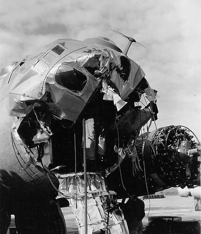 B-17 44-8811 B-17 44-8811
