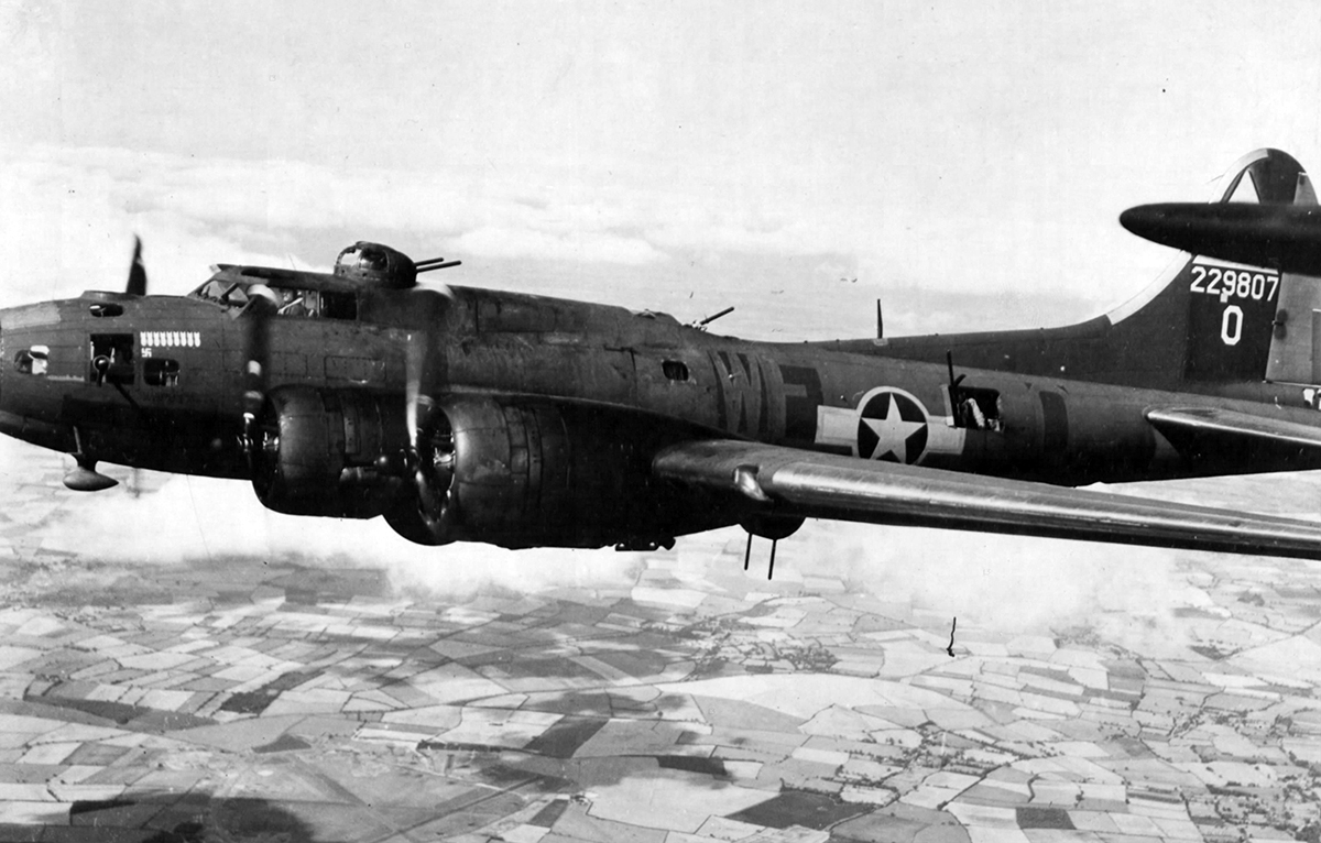 B-17 #42-29807 / Lady Liberty aka Patsy Ann III