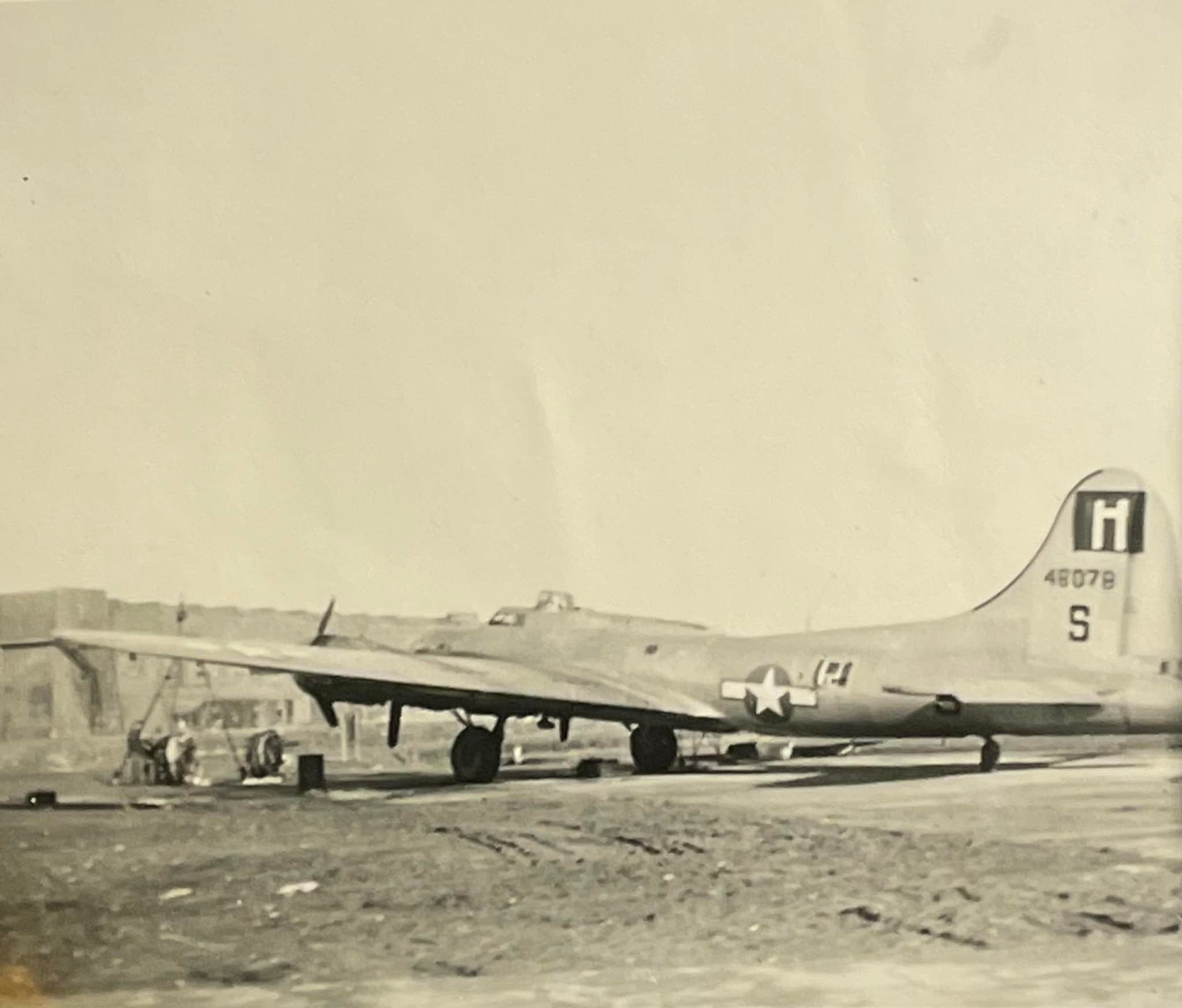 B-17 #44-8078 / Rough Darts