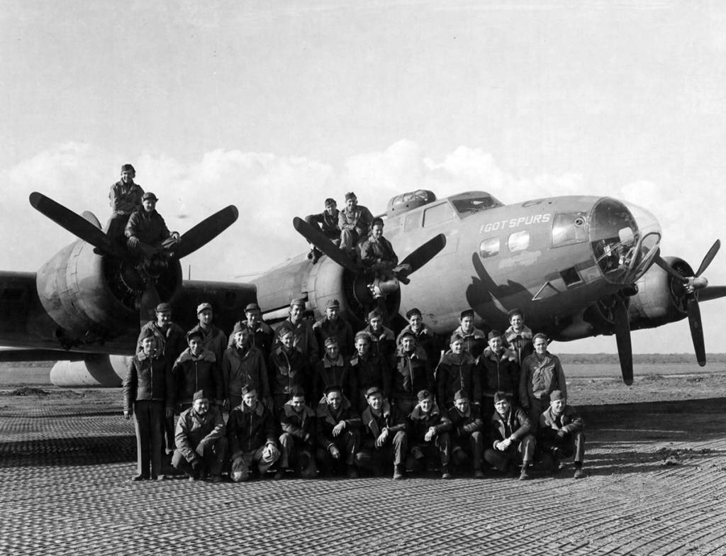 B-17 #41-24440 Photo | B-17 Bomber Flying Fortress – The Queen Of The Skies