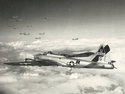 44-8368 | B-17 Bomber Flying Fortress – The Queen Of The Skies