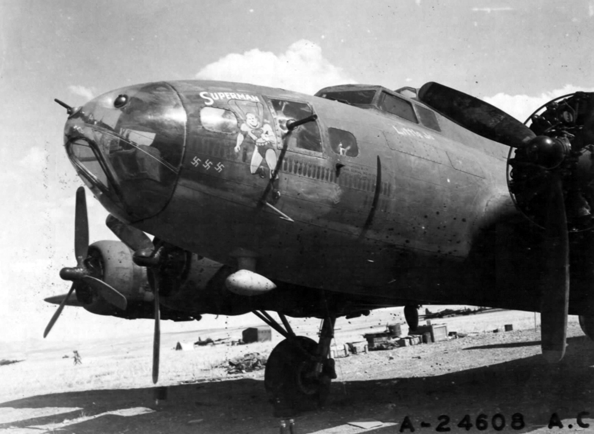 B-17 #41-24380 / Superman