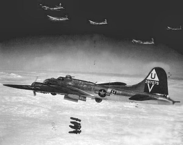 B-17 #42-97075 / Flak Dodger