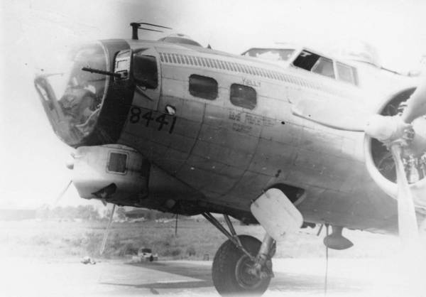 B-17 #43-38441 Photo | B-17 Bomber Flying Fortress – The Queen Of The Skies