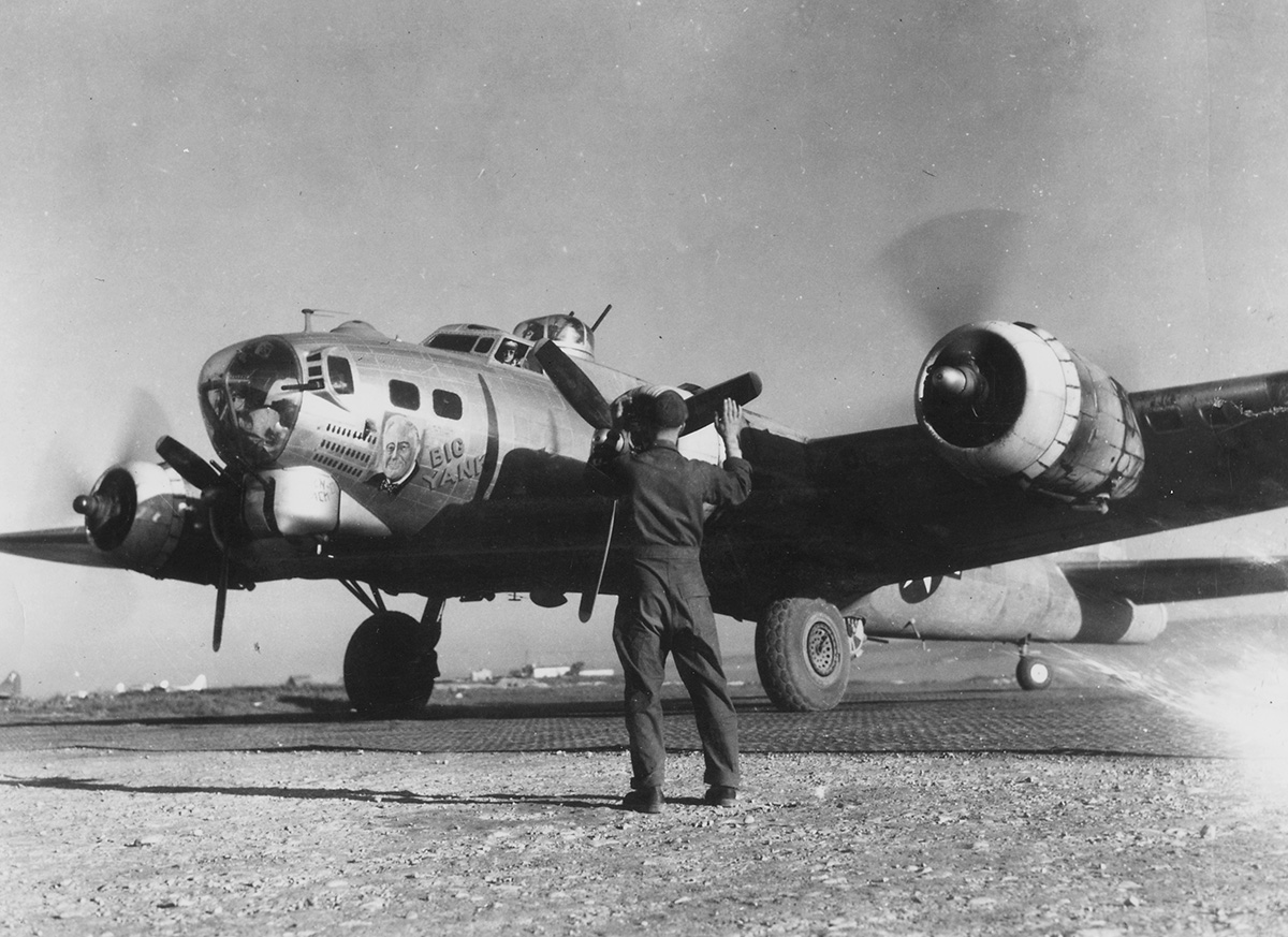 B-17 #44-6405 / Big Yank