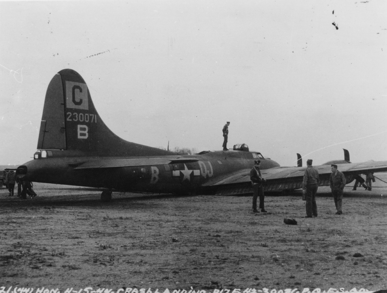B-17 #42-30071 / Brady’s Crash Wagon aka Skipper