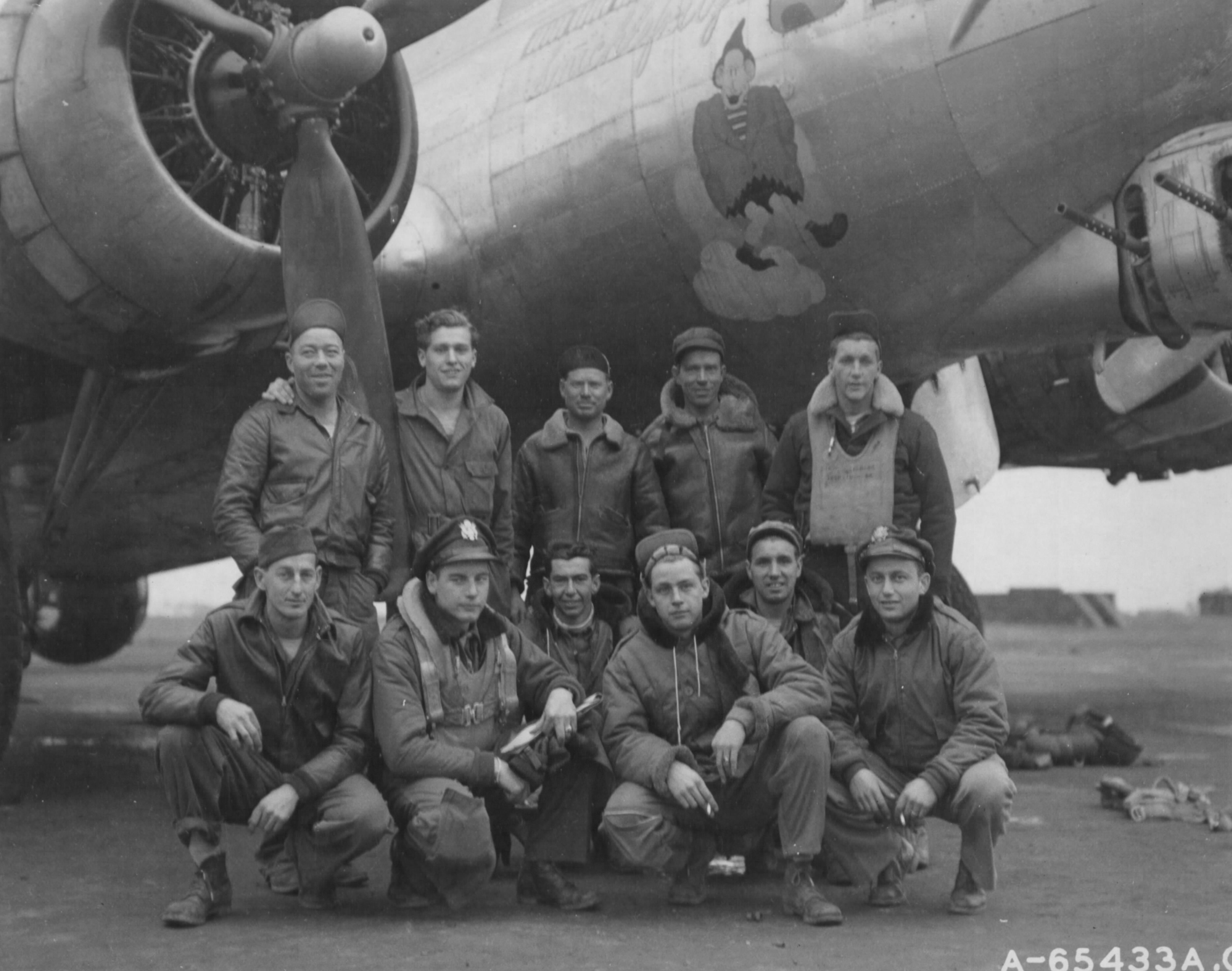 B-17 #44-6132 / Snicklefritz