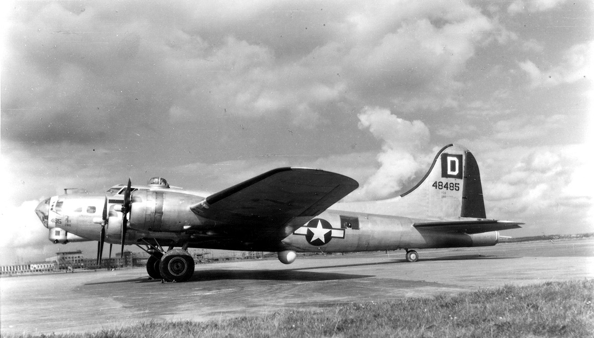 B-17 #44-8485 / Miaassisdragon