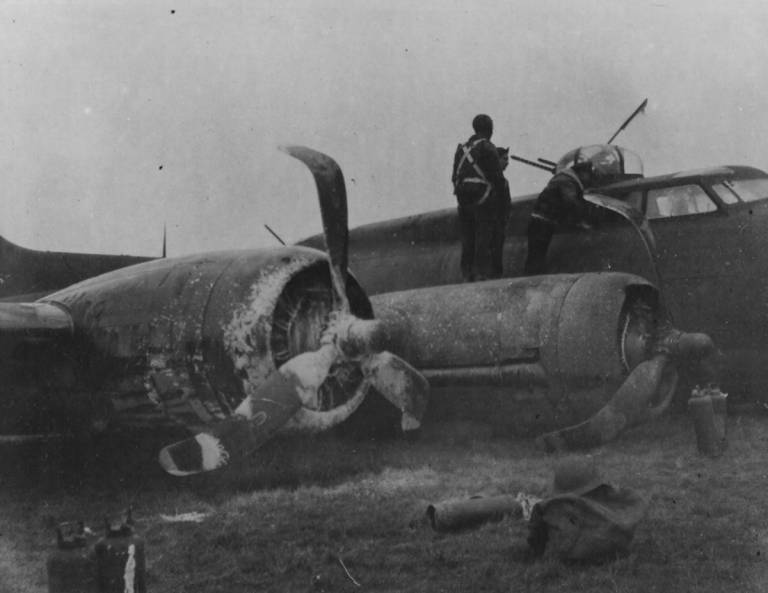 42-38109 / Cabin In The Sky | B-17 Bomber Flying Fortress – The Queen ...