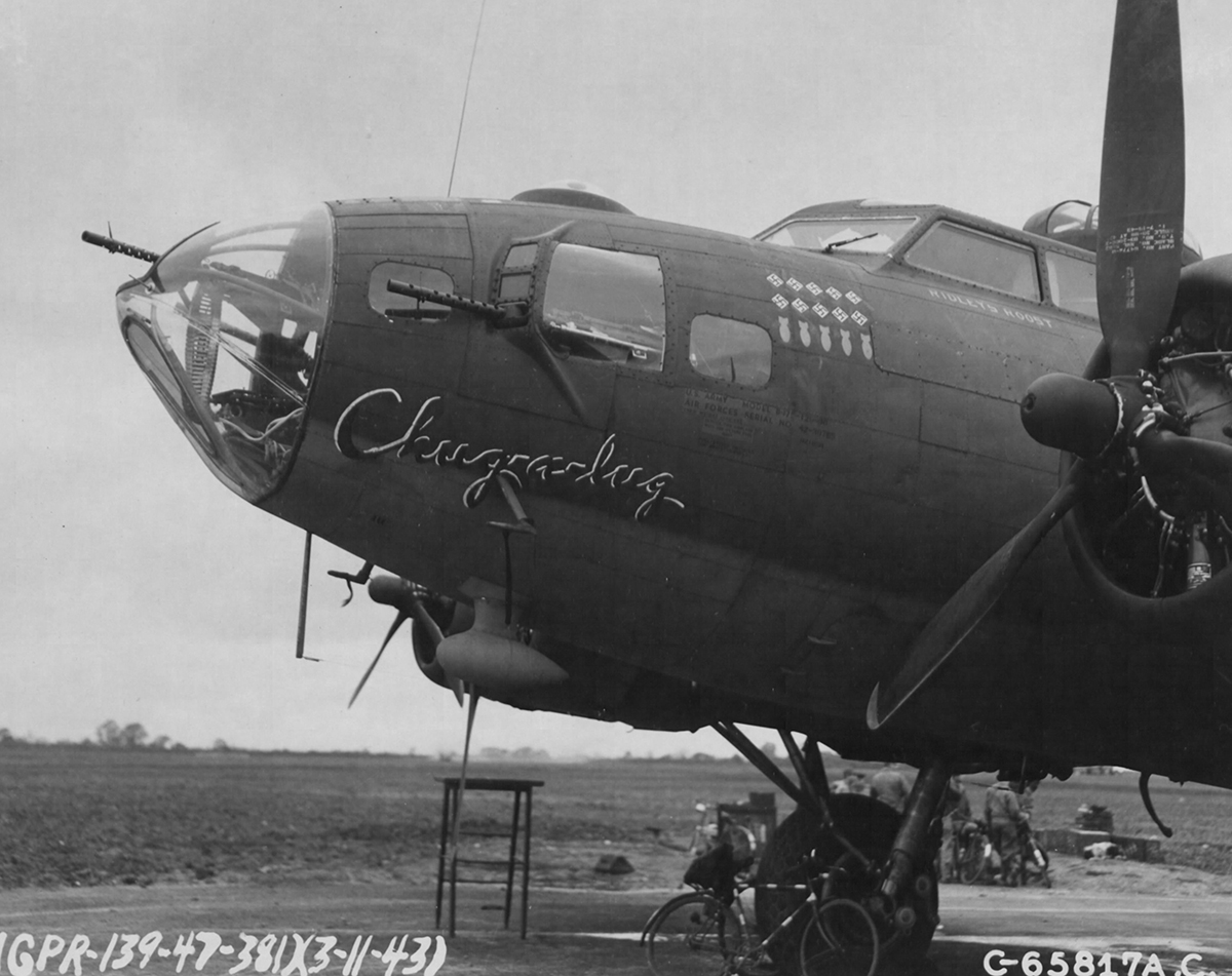 B-17 #42-30765 / Chug-a-lug aka Nip & Tuck