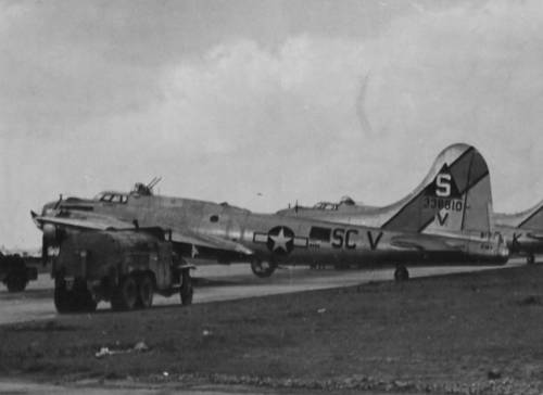 B-17 Bomber Flying Fortress – The Queen Of The Skies