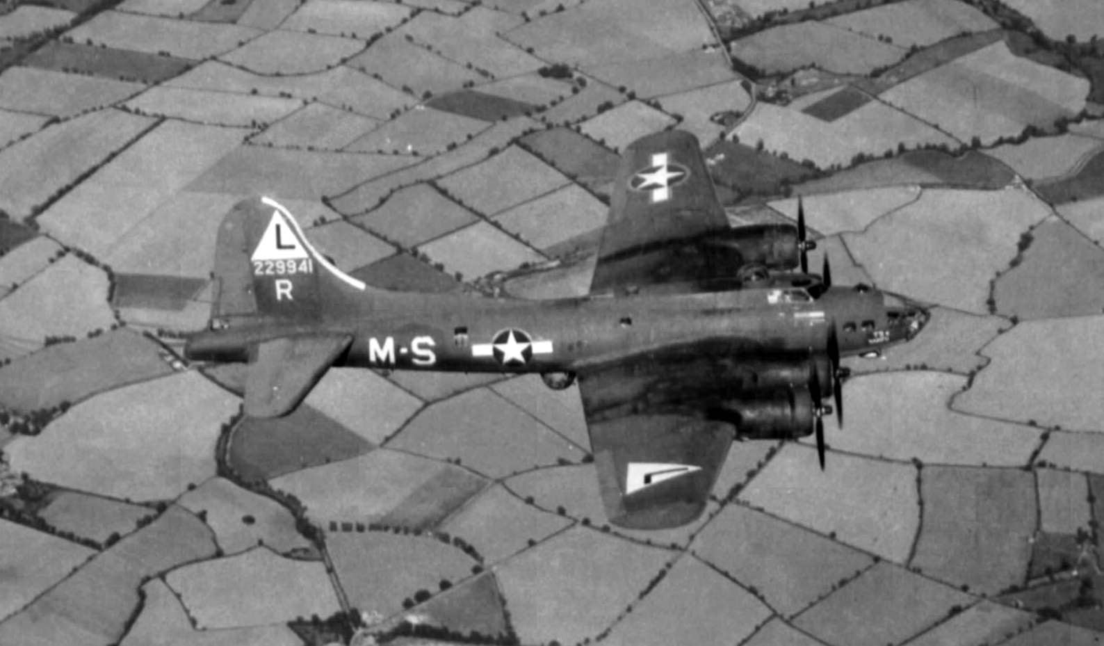 B-17 Bomber Flying Fortress – The Queen Of The Skies
