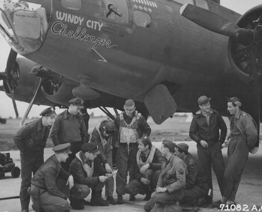 42-3049 / Windy City Challenger | B-17 Bomber Flying Fortress – The ...