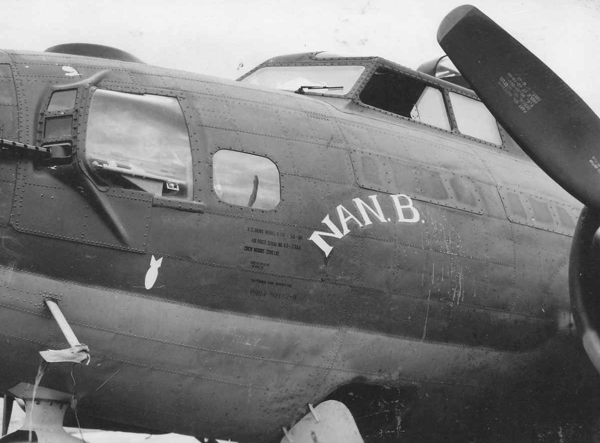 B-17 #42-3355 / Nan B.