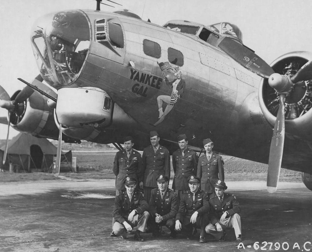 B 17 43 37844 Photo B 17 Bomber Flying Fortress The Queen Of The Skies 