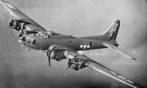 B-17 #42-30377 Photo | B-17 Bomber Flying Fortress – The Queen Of The Skies