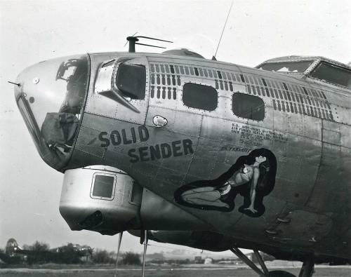 B-17 Bomber Flying Fortress – The Queen Of The Skies