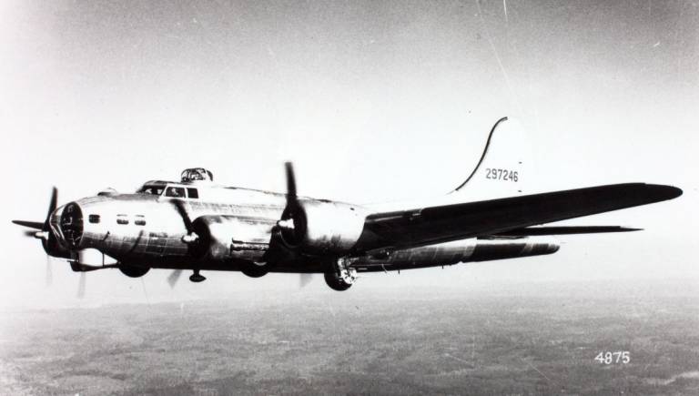 B-17 #42-97246 Foto | B-17 Bomber Flying Fortress – The Queen Of The Skies