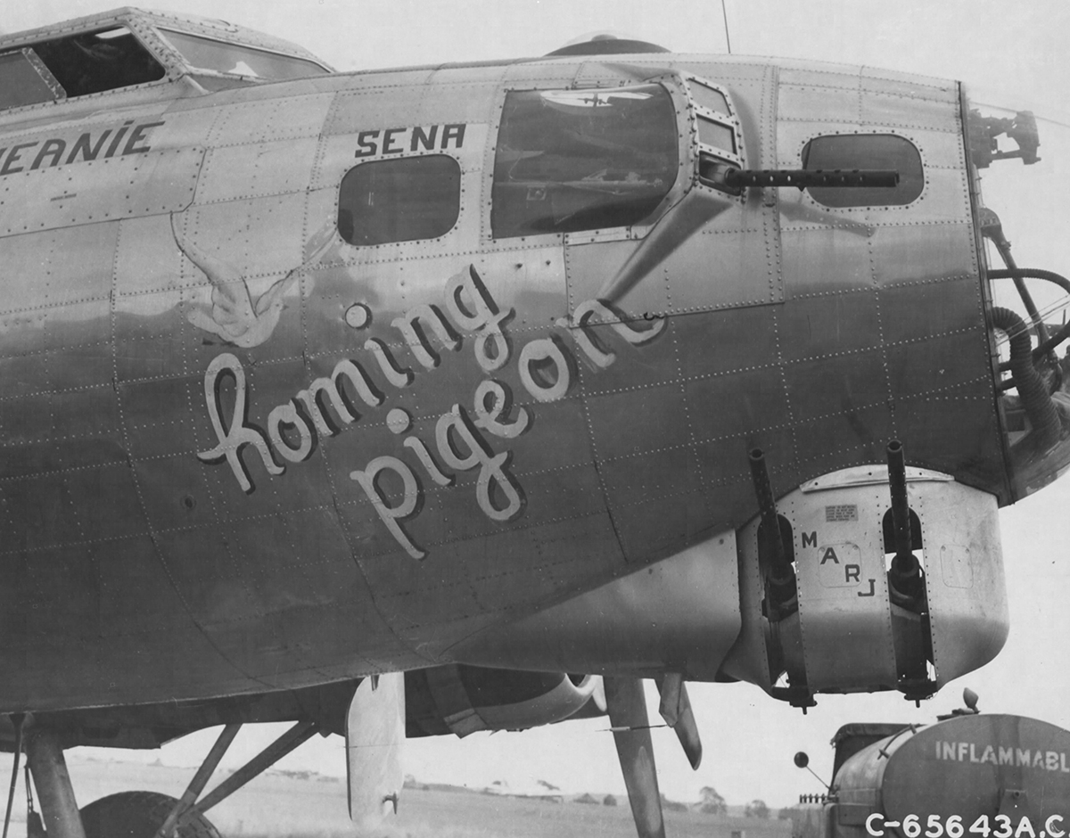 B-17 #44-6104 / Homing Pigeon