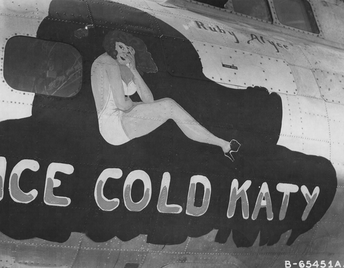 B-17 #42-107039 / Ice Cold Katy