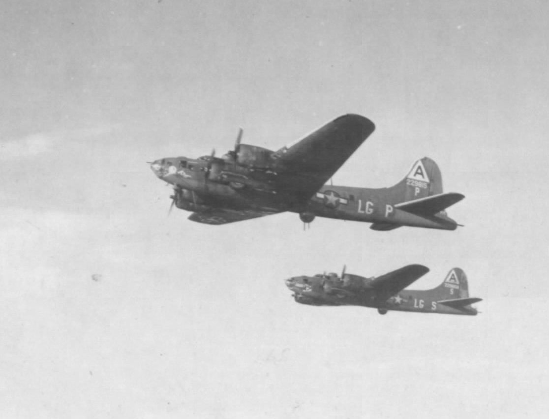 42-29815 / Miami Clipper | B-17 Bomber Flying Fortress – The Queen Of ...