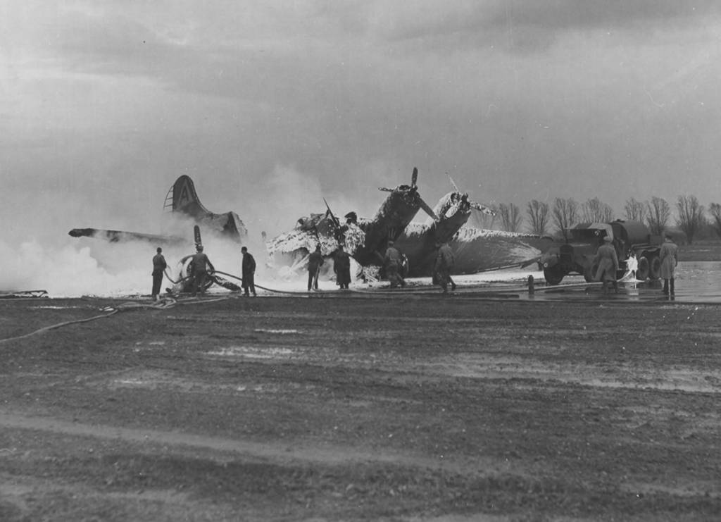 B-17 #42-31513 Photo 