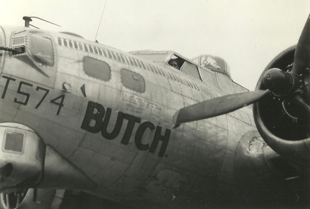 B-17 #43-37574 / Butch