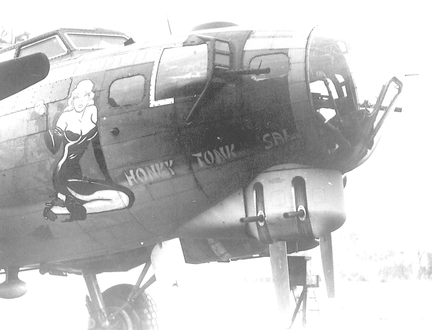 B-17 #42-31335 / Honky Tonk Sal