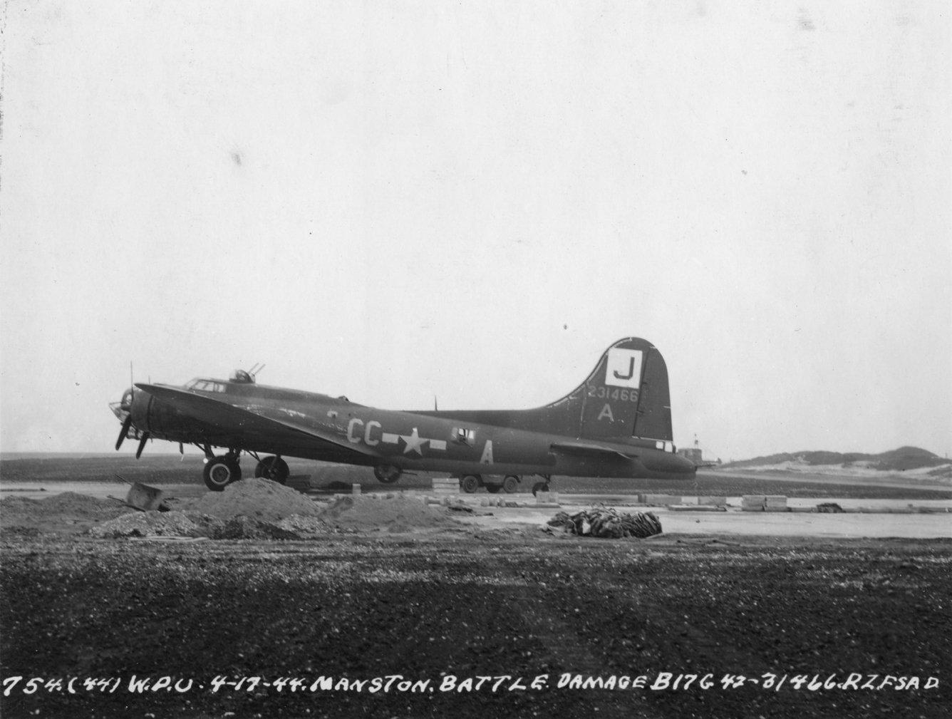 B-17 #42-31466 / Sitting Pretty