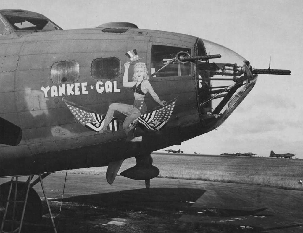 42-29557 / Yankee Gal | B-17 Bomber Flying Fortress – The Queen Of The ...