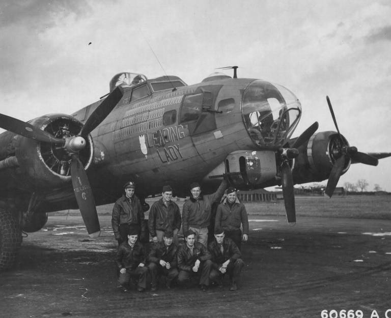 42-39948 / Leading Lady | B-17 Bomber Flying Fortress – The Queen Of ...