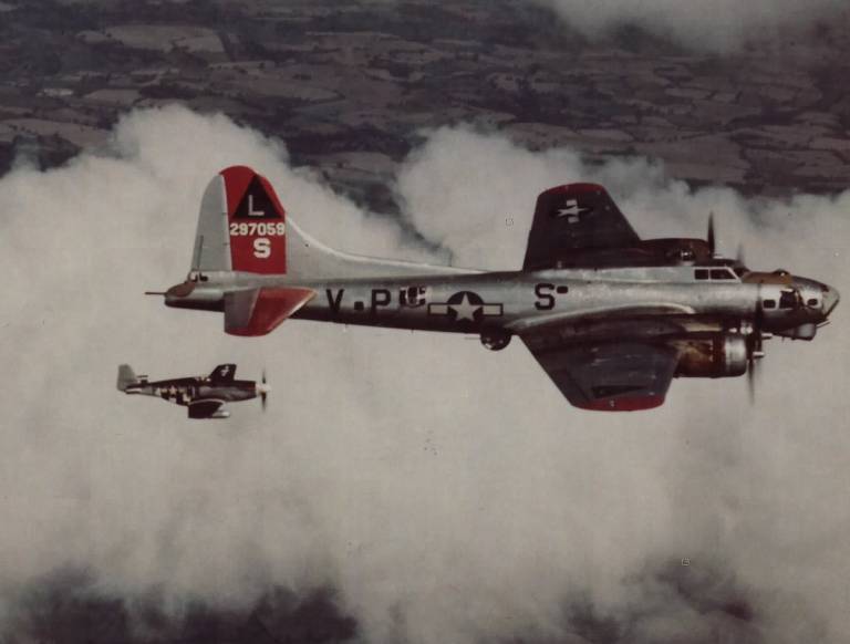 B-17 #42-97059 Photo | B-17 Bomber Flying Fortress – The Queen Of The Skies