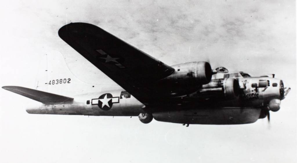 B-17 #44-83802 Photo | B-17 Bomber Flying Fortress – The Queen Of The Skies