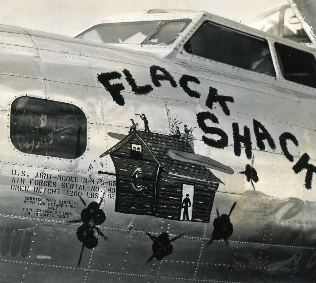 43-37619 / Flack Shack | B-17 Bomber Flying Fortress – The Queen Of The ...