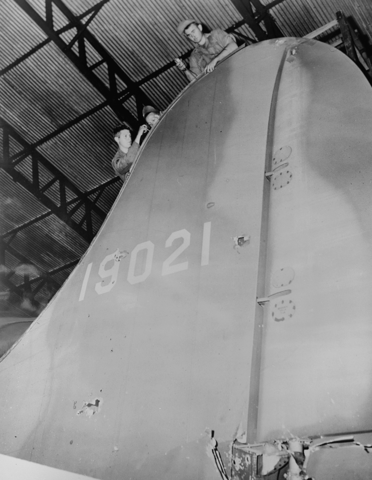 41-9021 / The Big Bitch Aka Hangar Queen | B-17 Bomber Flying Fortress ...