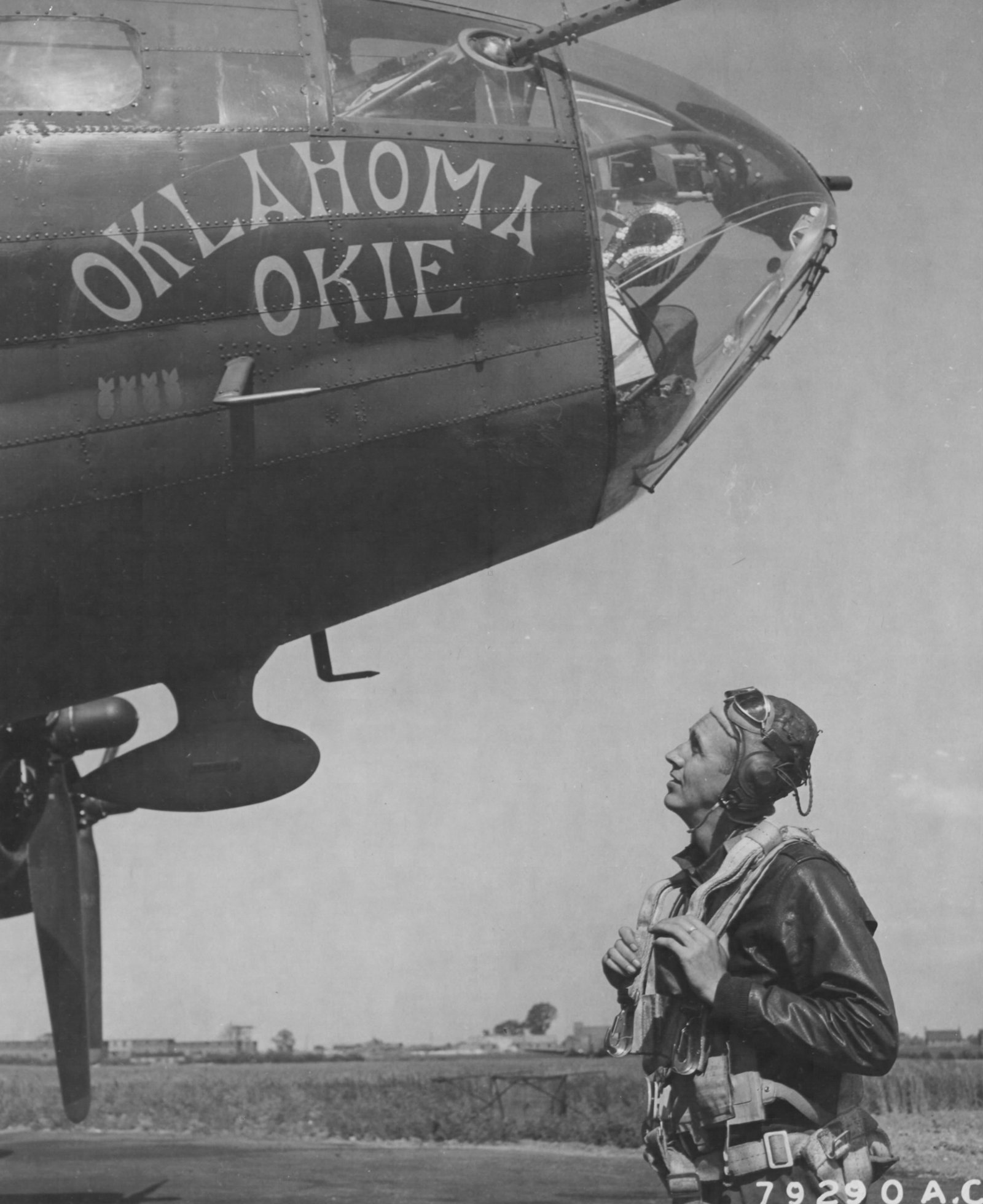 42-29921 / Oklahoma Okie | B-17 Bomber Flying Fortress – The Queen Of ...