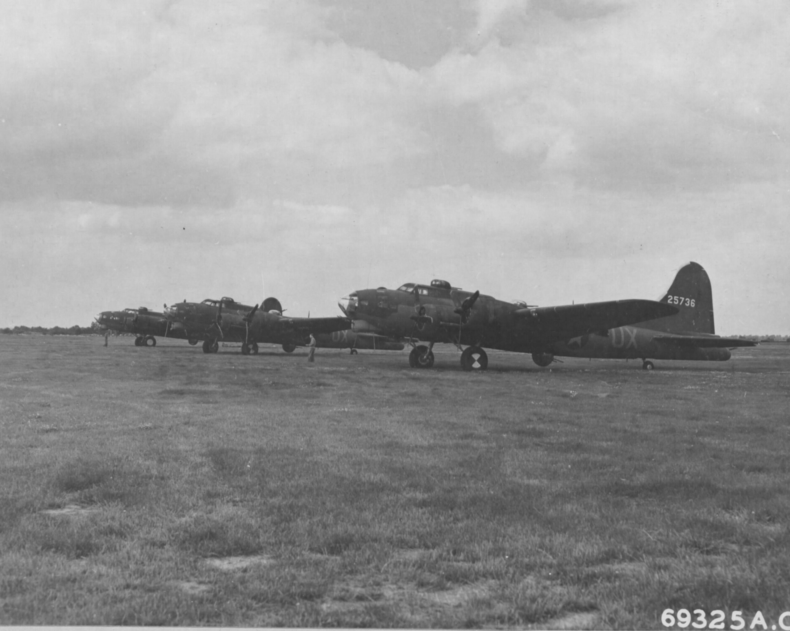 B-17 #42-5736 / Tampa Tornado